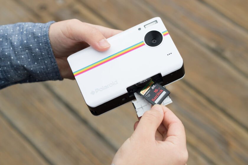 This is how the Polaroid Z2300 looks like in your hands