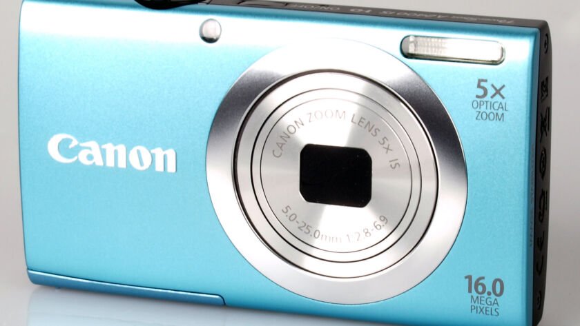 Canon PowerShot A2400 IS in turquoise